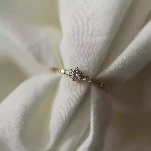 1.20Ct Round Cut Moissanite Women's Wedding Band Ring 14k Yellow Gold Plated - Picture 3 of 7