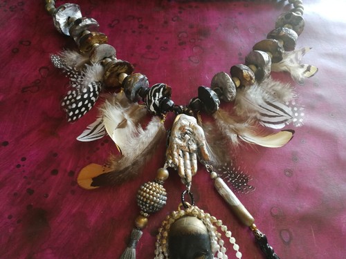 Collar Colgante Étnica Primitiva Tribal Shuar Joyería Tsantsa Cuentas Muñeca - Imagen 9 de 24
