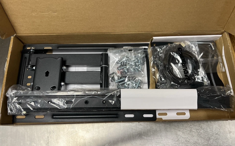 19"-84" TV Wall Mount - Full Motion Articulating w/HDMI holds up to 132 lbs - Изображение 2 из 4