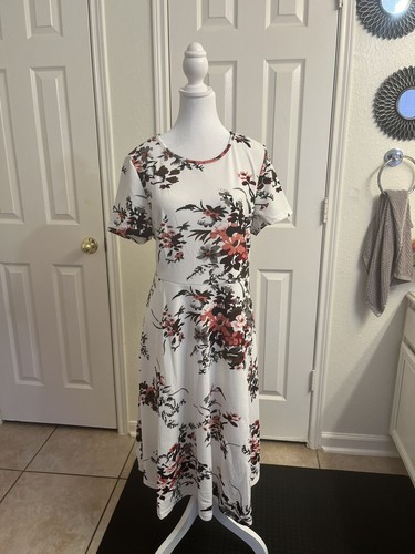 Vestido Mujer EMERY ROSE Plus Estampado Floral Vestido Talla 2XL Pullover Manga Corta - Imagen 4 de 13