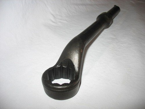 New CANADA GRAY 12-Point Strike free Leverage Wrench, 1-3/8" , 66644 - Picture 3 of 4