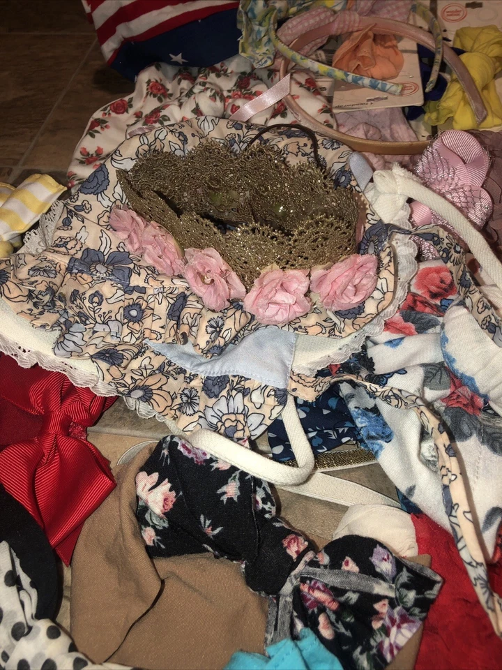 HUGE LOT baby Girl Bows Headbands And Hair bows,Belts, Bonnet, Hats Some New - Image 4 of 4