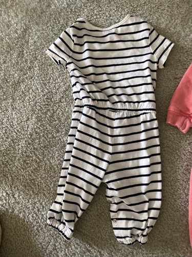 Pezzo unico bambina Baby Gap corallo e blu navy e righe bianche taglia 12-18 Mos. Usato - Foto 2 di 5