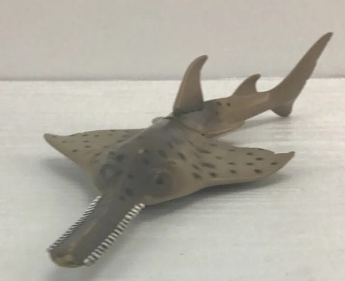 Animal Planet Deep Sea Discovery Sawfish 1:18 Scale Action Figure (Chap Mei) - Picture 2 of 7