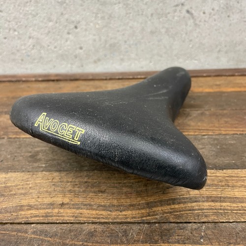 Vintage Avocet Racing WII Seat Womens Saddle Tour Road Bike Wide 80s Black - Picture 9 of 22