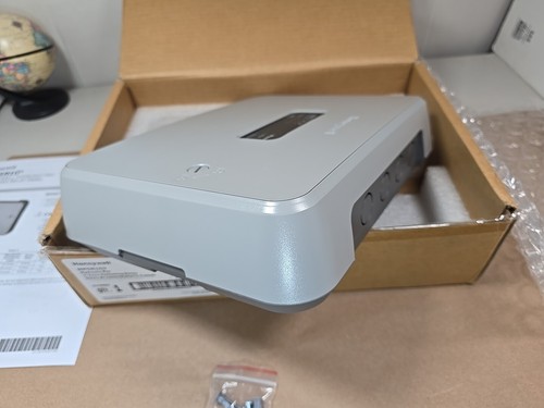 Honeywell HPSR103 Hydronic Three Zone Switching Relay Panel, 120V - Picture 6 of 11