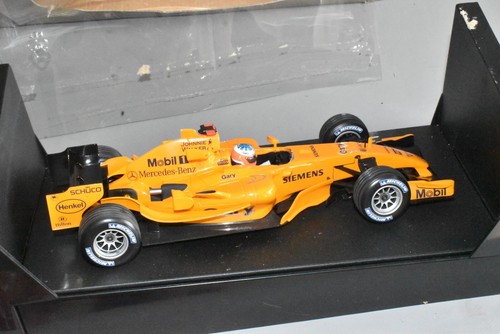 MINICHAMPS 1/18 F1 MCLAREN MP4/20 GARY PAFFETT TEST CAR Limitiert 504 Stk. /L3 - Bild 5 von 9