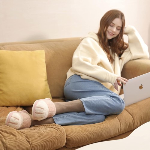 Cute and Soft Women’s Slippers - Cat Paw Design, Ideal for Indoor & Outdoor - Picture 4 of 10