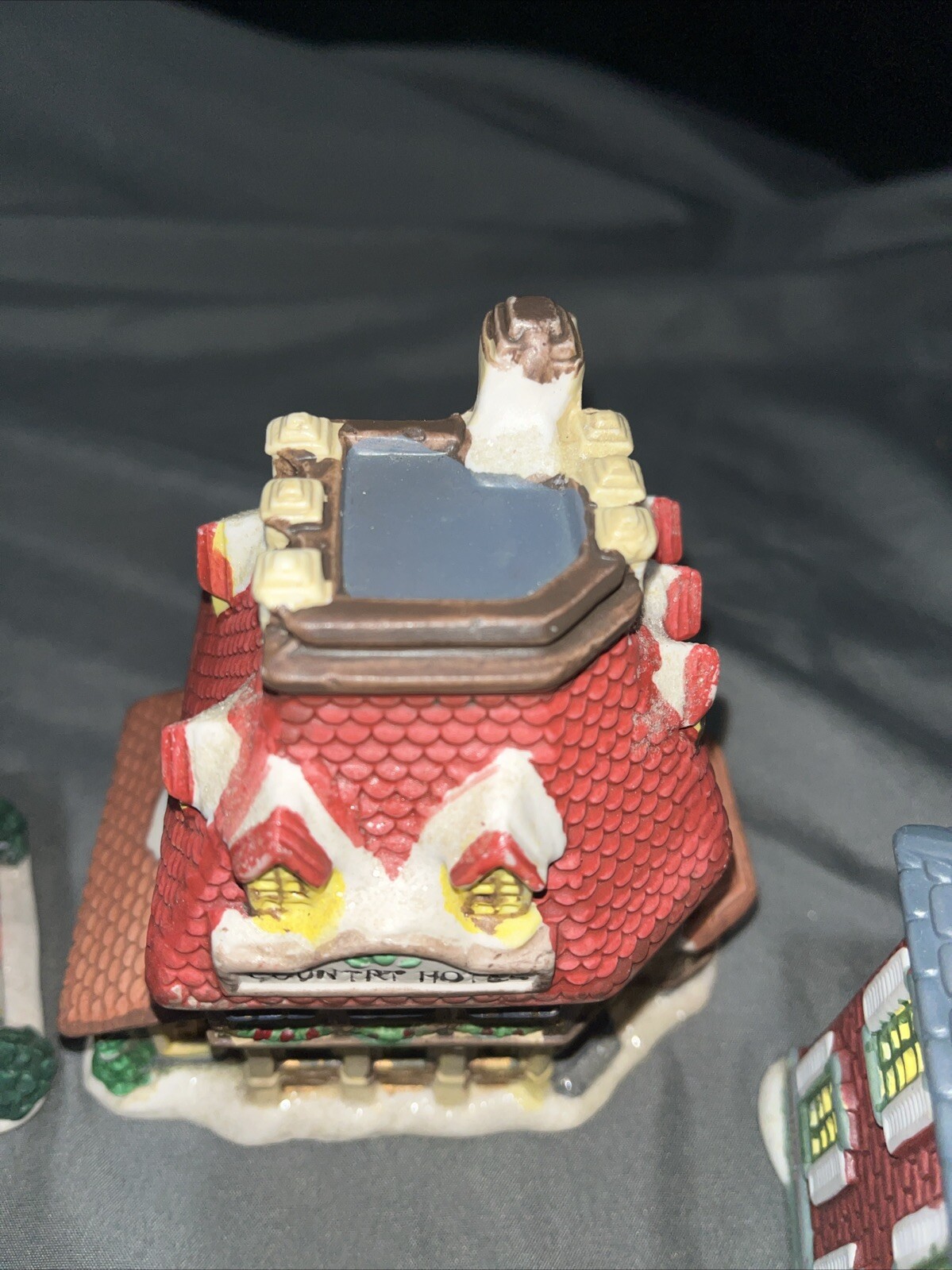 Picture 7 of 24