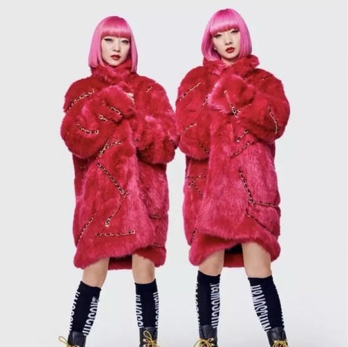 H&M X MOSCHINO Jeremy Scott pink faux fur coat with chain sold out sz Medium Exe - Picture 2 of 12