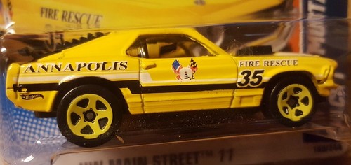 Hot Wheels 1970 Ford Mustang Mach 1 Yellow Fire Rescue 1:64 New SHORT CARD 2011 - Picture 5 of 9