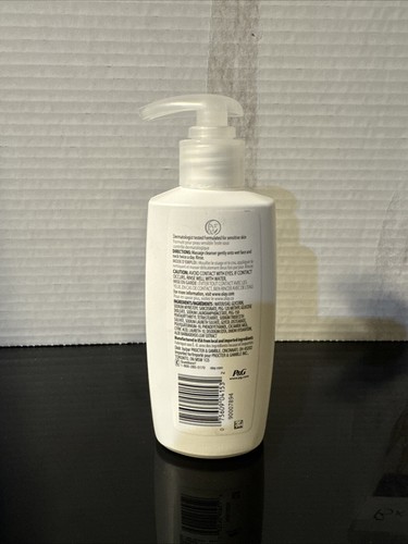 Olay Cleanse Gentle Foaming Cleanser 100% Oil-Free 6.7oz 200ml NEW - Picture 2 of 3