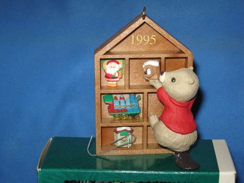 Hallmark - Collecting Memories - Keepsake Collector's Club - Ornament - Picture 2 of 2