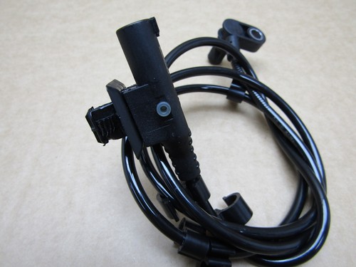 BMW S1000XR TE 2023 1,086 miles rear ABS sensor (12775) - Picture 5 of 7