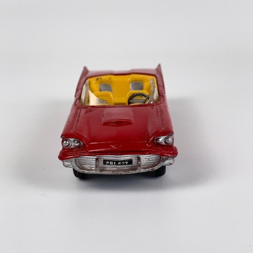 Corgi 215S Ford Thunderbird Open Sports Red boxed no driver broken windscreen - Bild 9 von 16