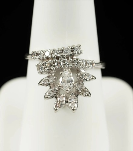 ANELLO COCKTAIL A GRAPPOLO DI DIAMANTI ~ ORO BIANCO 14K misura 7,75 - Foto 1 di 8