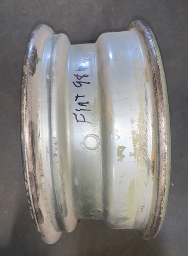 Fiat Fermat. 500B x 13. 98mm 2000 Spider Wheel. X1/9. 12/79 date code. —C2– 2 - Picture 4 of 6
