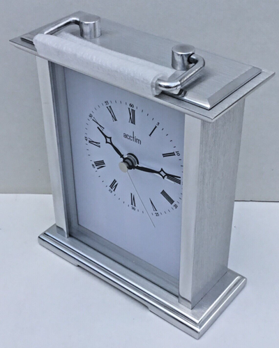 Reloj de carro con abrigo de batería Acctim tono plateado Gainsborough 36517 - Imagen 4 de 9