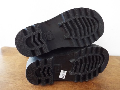 Botas con cordones Baby Gap para niños botas de lluvia de goma negras talla 7T/8T - Imagen 7 de 8