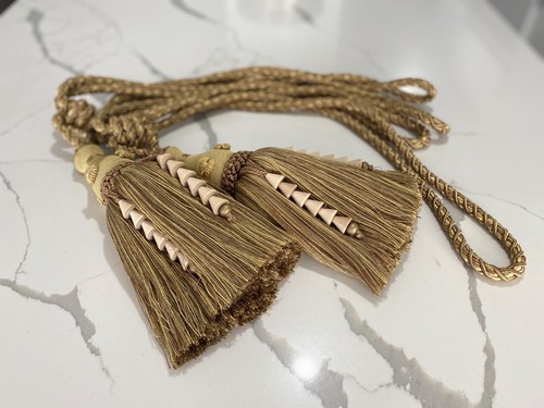 Lavish Curtain Drape Tiebacks / Tassels Gold High end Drapery Trim Handcrafted - Picture 2 of 12