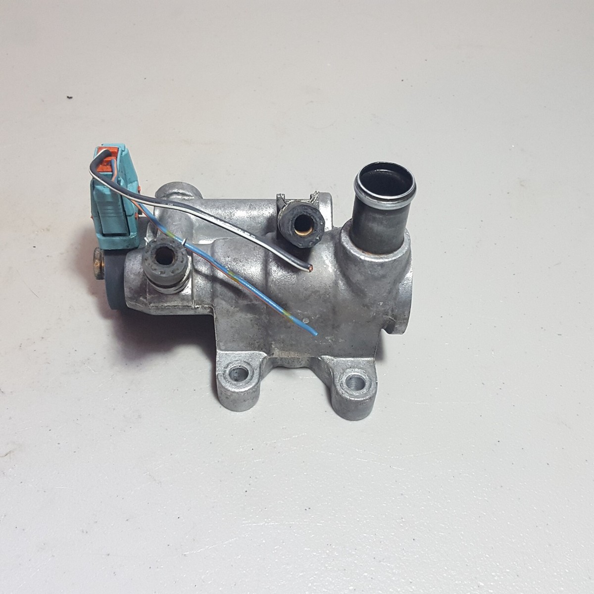 1990-1991 Mazda 929 Idle Air Control Valve IAC OEM V6 3.0L DOHC