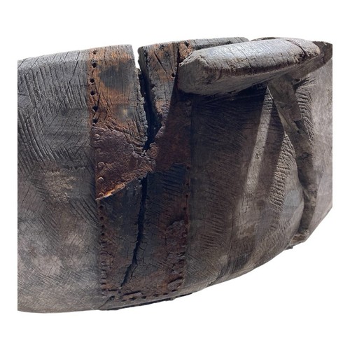 Large Antique Primitive Wooden Bowl With Iron Band - Picture 6 of 12