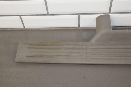 99-06 Chevy Silverado/Sierra/Tahoe/Yukon Front Sill Plate Set Left/Right Shale - Foto 3 di 18