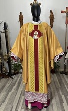 GOLD VESTMENT CHASUBLE  STOLE CHRIST THE KING