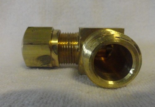 Copper Alloy 90 Deg Male Elbow Pipe to Tube 1/2" X 11/16" Nominal Thread size - Picture 4 of 6