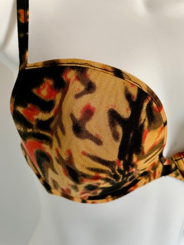 Like New FLAMES Print Rockabilly Style BRA Size 34B - Picture 8 of 8