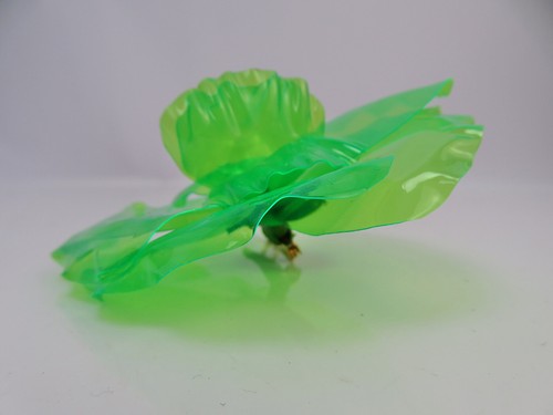 Authentic CHANEL Green Plastic Camellia Brooch Pin #59240 - Picture 5 of 9