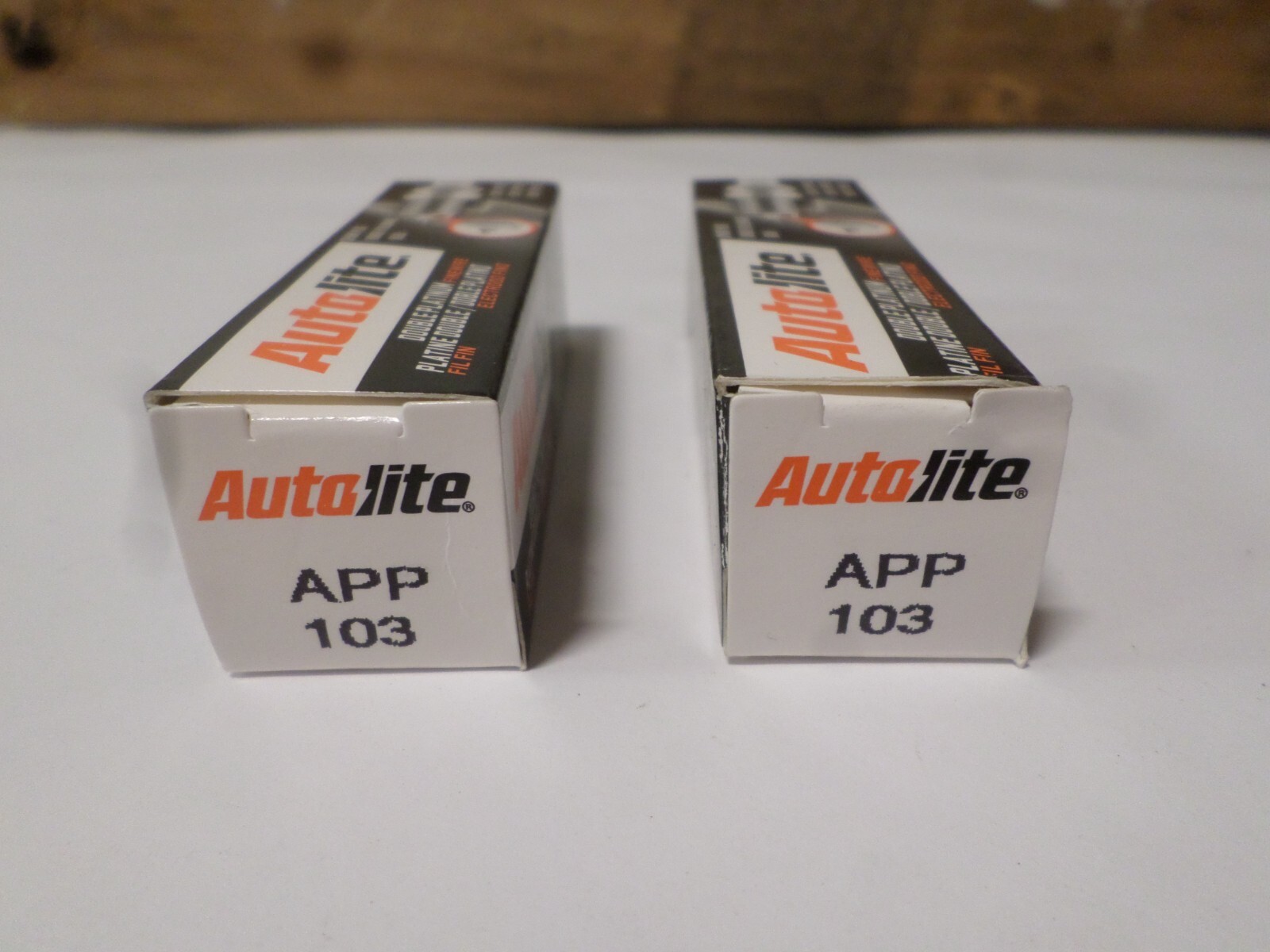 NEW Lot of 2 AUTOLITE DOUBLE PLATINUM SPARK PLUG APP103