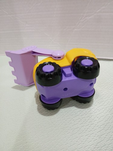 Mattel 2002 B0135 Fisher Price Little People Frontlader mit Mädchen Arbeiterin - Bild 8 von 14