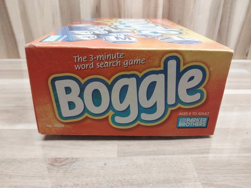 BOGGLE 1999 VERSION, 3 MINUTE WORD SEARCH GAME - Picture 3 of 7