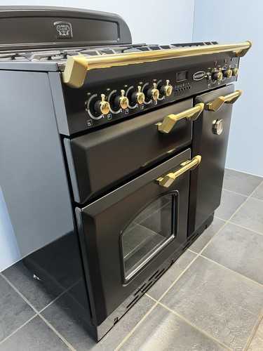 RANGEMASTER CLASSIC 90 CM ⚡️DUAL FUEL🔥 RANGE COOKER IN BLACK & BRASS TRIM. - Picture 7 of 16