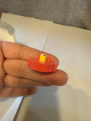 Creative Memories Tape Runner Dispenser w/34 ft & Custom Cutting System Blades - Picture 10 of 12