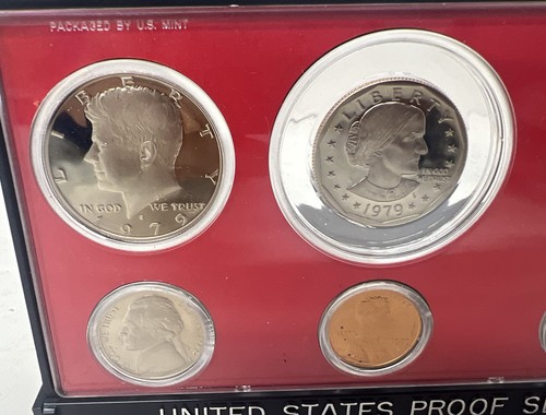 1979 US Coins Proof Set In It's Own Display Case Complete - Picture 2 of 8