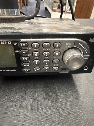 Uniden 9000 Channel Scanner - Zdjęcie 4 z 12