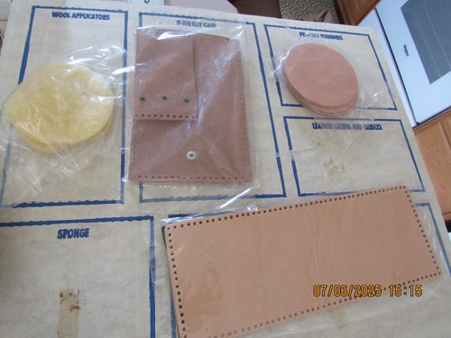 VTG Tandy Lets Do Modern Leathercraft Leather Craft Kit 1970s Old West - Picture 9 of 15