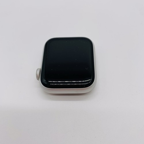Apple Watch Series 4 40mm (GPS + Cellular) Aluminum Case - Photo 4 sur 9