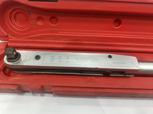 Britool EVT 3000A Llave dinamométrica reversible de clic clásico de 1/2 pulgada de accionamiento cuadrado - Imagen 13 de 17