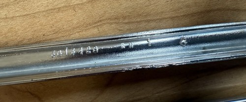 Vintage 1962 Chevrolet Impala Front Fender Emblems OEM GM 3813427 3813428 LH RH - Picture 4 of 9