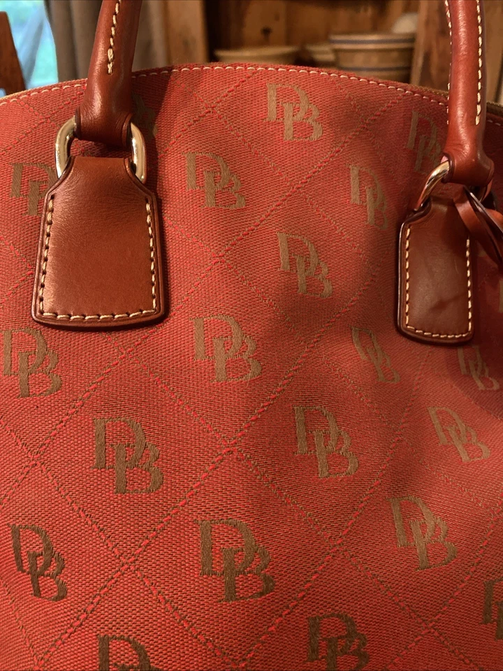 DOONEY&BOURKE Brown & Red Brick Getaway Weekender Luggage Bag NWOT Rare Gorgeous - Image 4 of 4