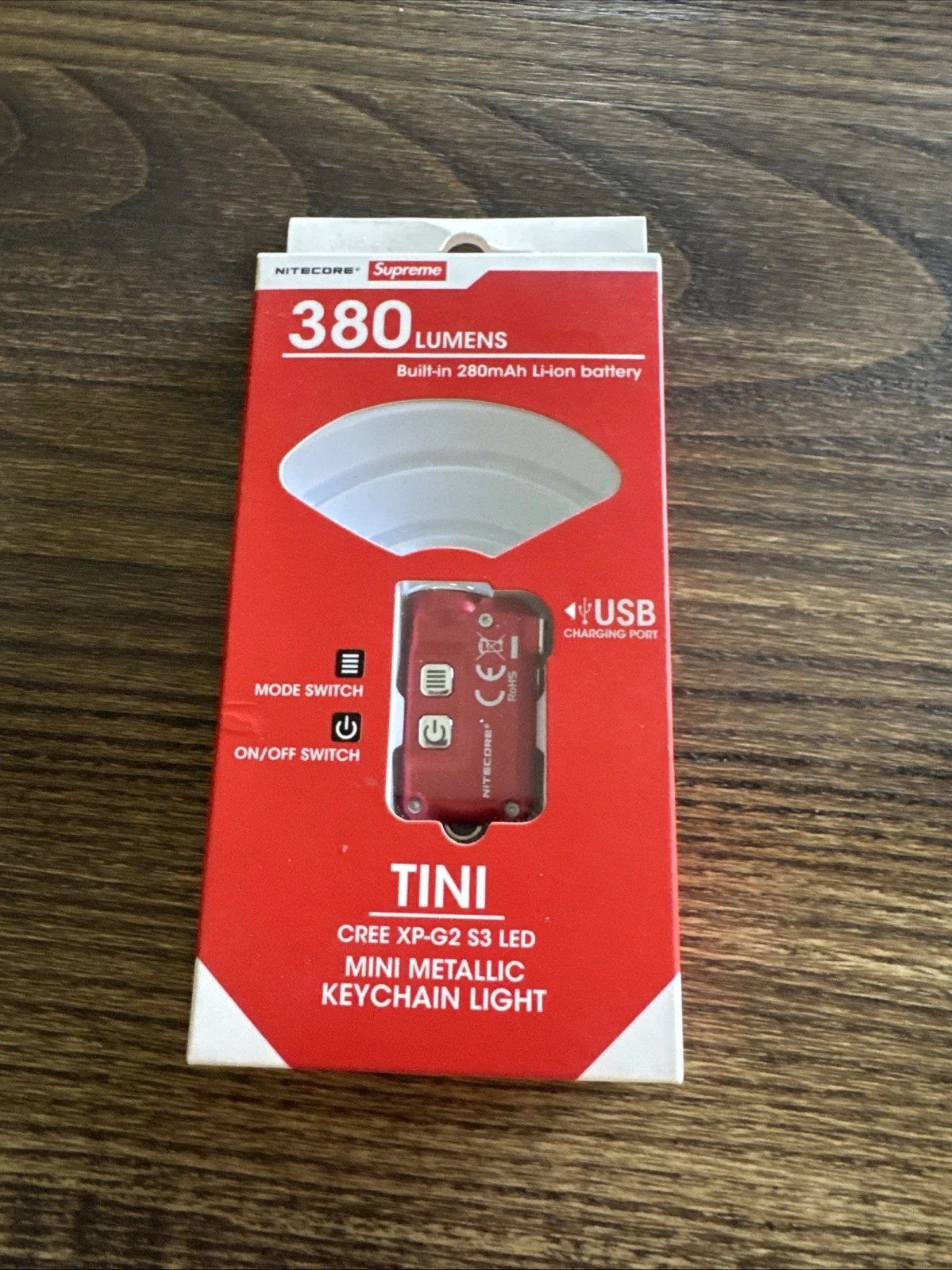 Porte clés Supreme Nitecore Tini rouge clair FW19