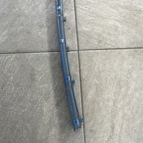 SLK R170 Mopf  Stoßstangen Leiste Hinten Mitte (100) A1708850021 in Blau 372 - Bild 9 von 21