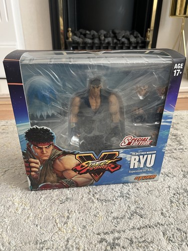 Storm Collectibles Street Fighter V Ryu Special Edition Blue Gi Action Figure - Picture 3 of 6