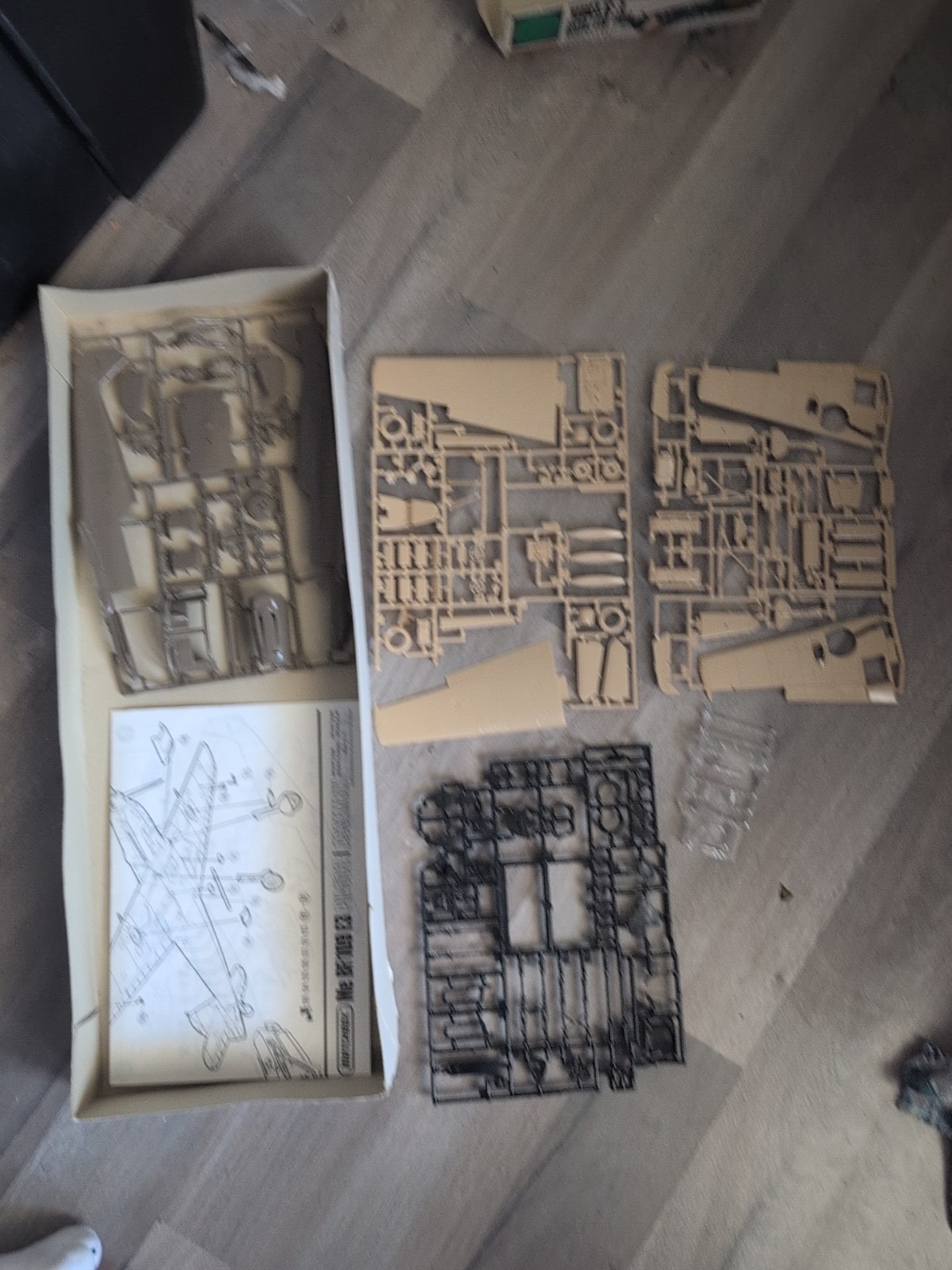 Picture 2 of 9