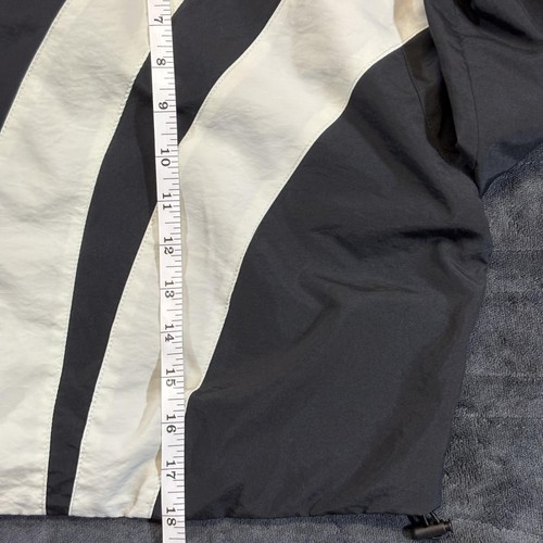Vintage Mnzbrand Women’s L Cropped Windbreaker Jacket Black White Zip Up Street - Picture 13 of 16
