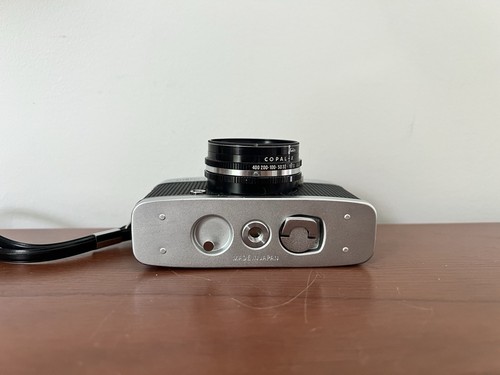 Macchina fotografica vintage Olympus Pen D3 mezza cornice F.Zuiko 32mm F1.7 GIAPPONE testata funzionante - Foto 3 di 7