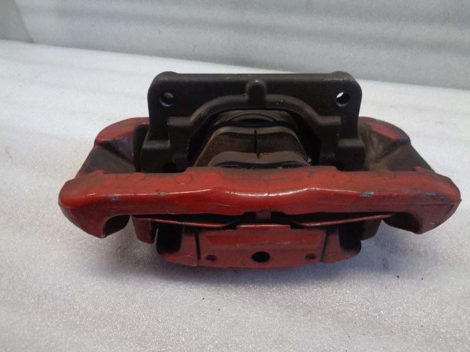 2002 - 2005 745Li E65 右前乘客侧制动卡钳红色原始设备制造商 LK80759 — 第 4/4 张图片